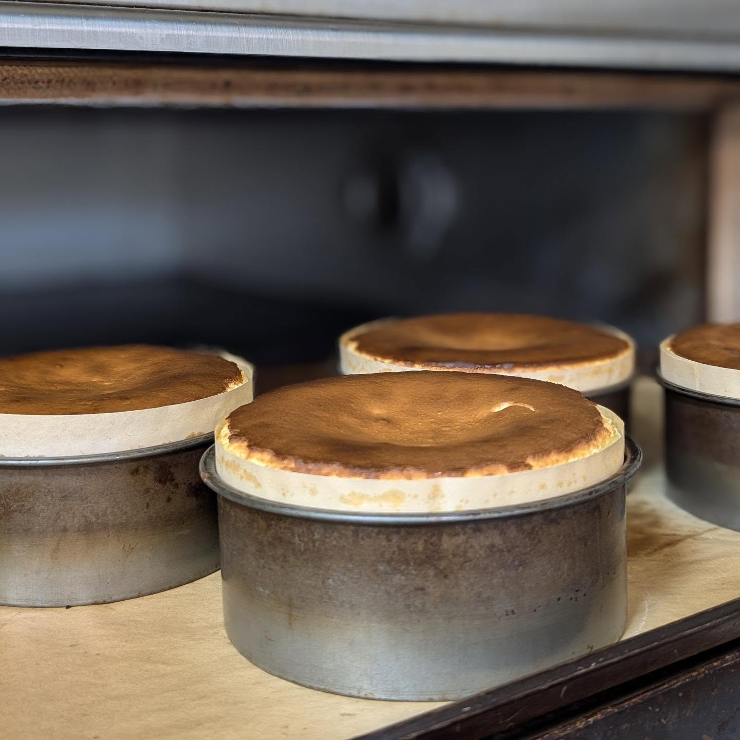 バスクチーズケーキ